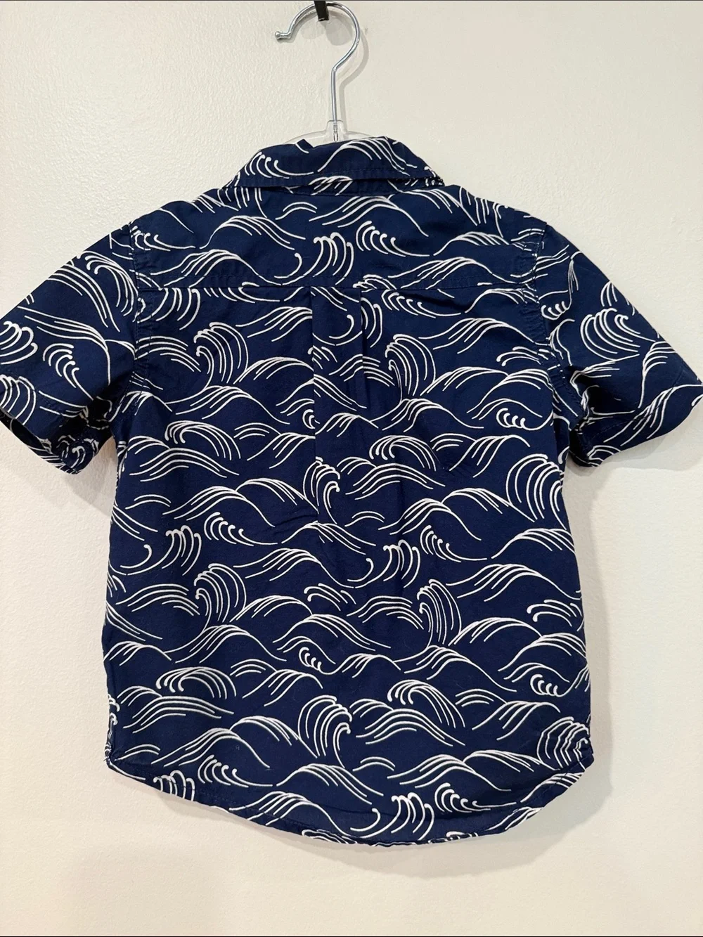 GAP Navy Button-Down Shirt with White Wave Print 100% Cotton 2t
